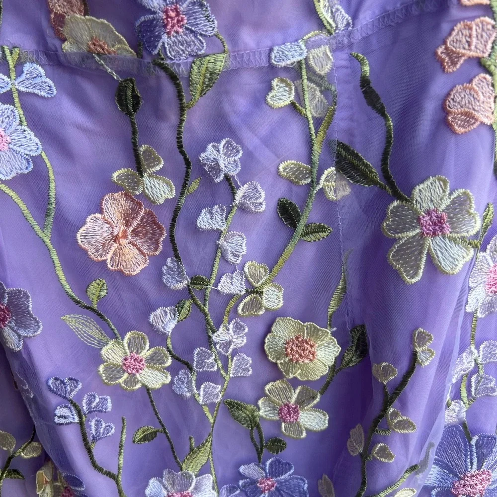 SHEIN Strapless Dress with Floral Embroidery in Lavender - Picture 3 of 6